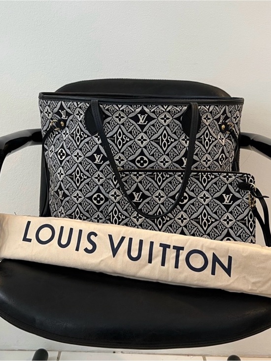 Louis Vuitton Handbags - Louis Vuitton Neverfull MM Jacquard Since 1854 Tote with Pouch
